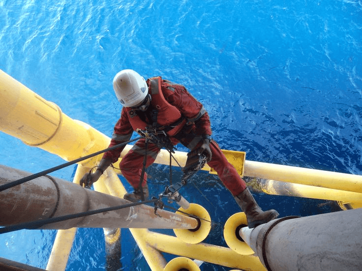 Onshore/Offshore Construction & Installation